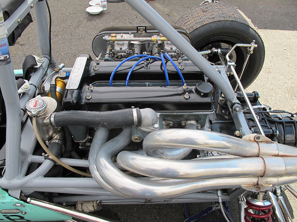 Custom 4-into-1 exhaust header.