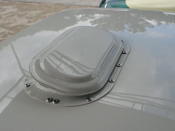 This is a period vent, as fitted to some of the Competitions Department's MGB's.