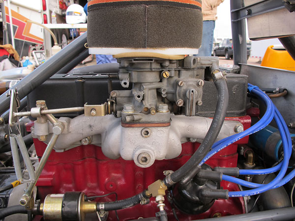 Weber 32/36 DGAV carburetor.