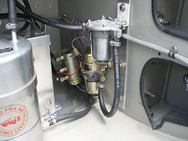 Facet fuel pump. Another fuel pump. Filter King fuel filter with integral pressure regulator.