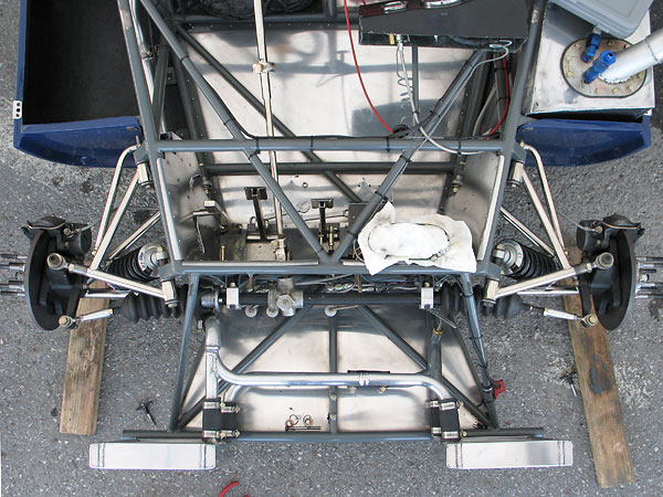 Most Elva Mk7s have braces from the frame to the tops of the radiators.