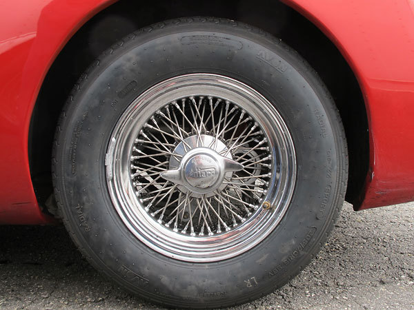 Avon CR6ZZ 205/70R15 96V tires.