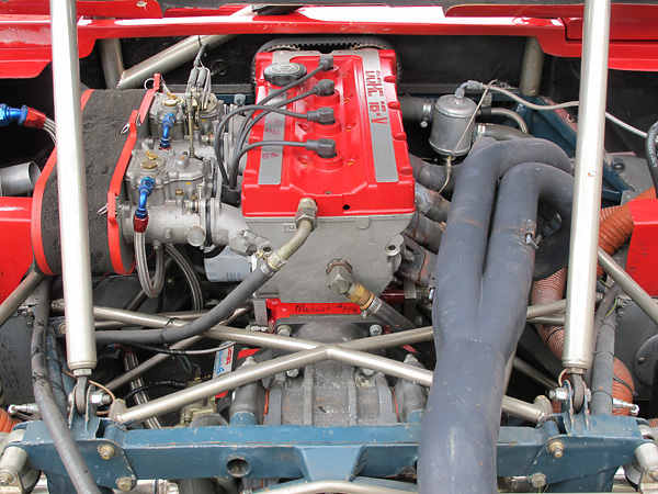 Underneath the Cosworth YB engine's DOHC 16-valve aluminum cylinder head lies a Ford Pinto engine block.