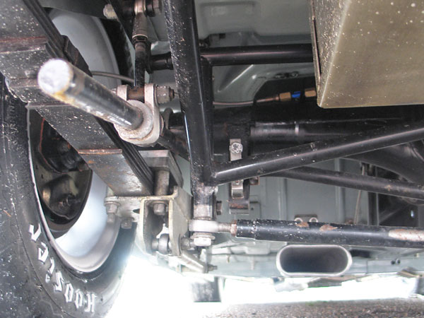 three link rear suspension