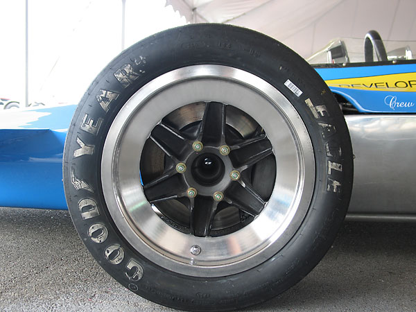 Original Lola cast magnesium wheels (15x10.5 front, 15x17 rear).