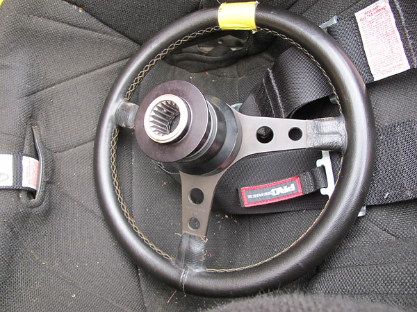Quick release steering wheel hub, on a Grant steering wheel.