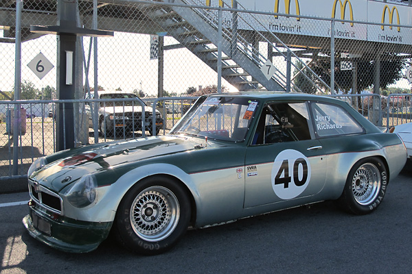 Jerry Richards' 1972 MGB GT V8 Race Car, Number 86