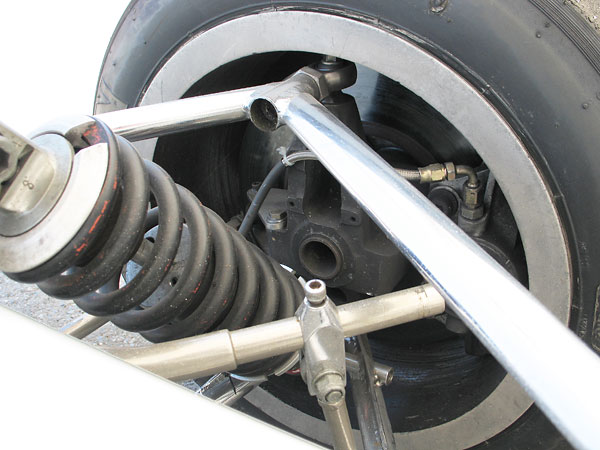 Why does the anti-sway bar step down in diameter at its ends?