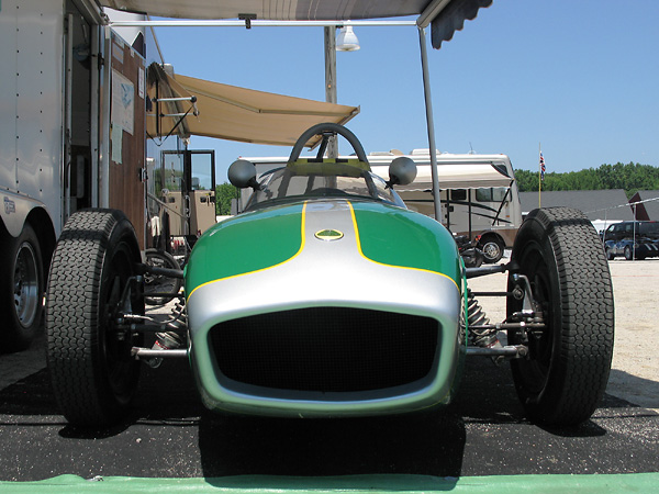 front view, Lotus 18 Junior