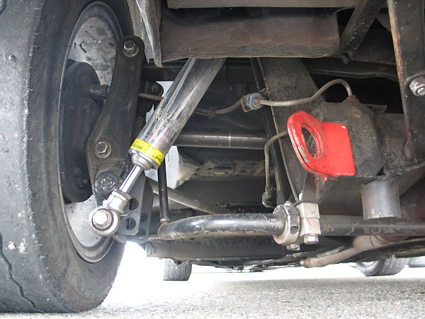 Incidentally, that's NOT an anti-sway bar mounted underneath the rear suspension.