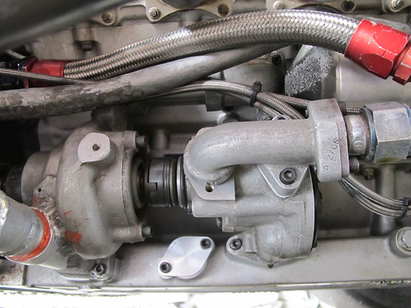 The DFV's single-rotor high pressure oil pump is mounted on the left side.