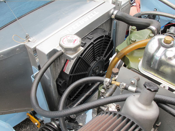 Speedwell aluminum radiator. Derale electric fan (p/n 14-4011S1).