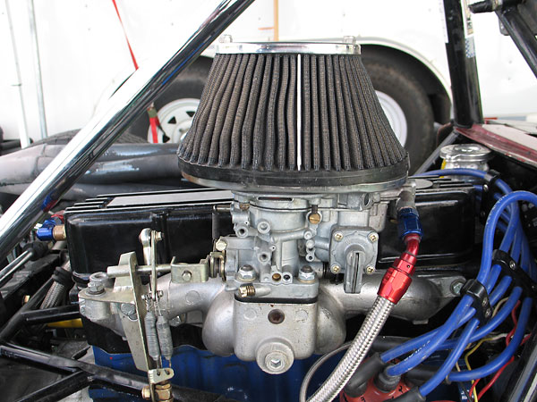 Weber 32/36 DGV carburetor.