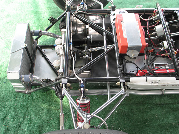 Royale differed from other early Formula Fords by not routing engine coolant through frame tubes.