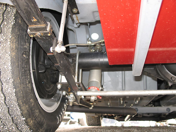 Fab-tek adjustable rear anti-sway bar.