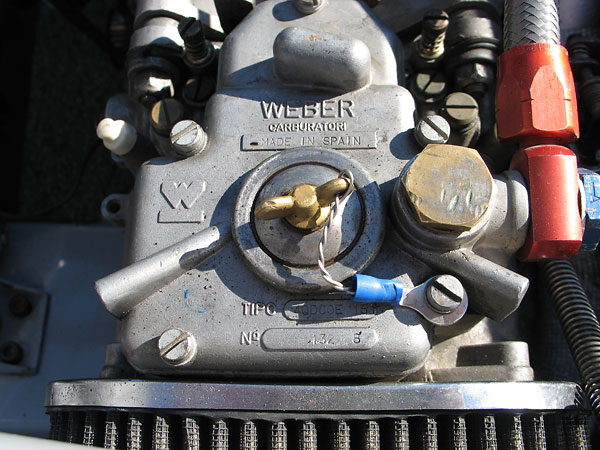 Dual Weber 40DCOE-15 carburetors.